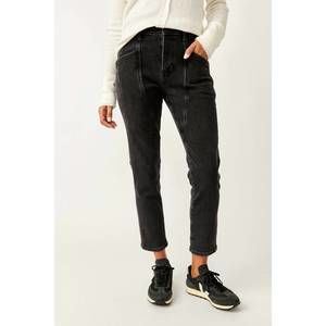 NEW FREE PEOPLE we the free beacon mid-rise slim crop jeans in black quartz